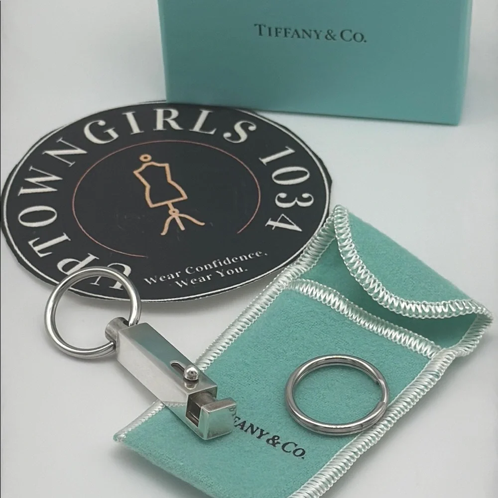 Authentic Tiffany & Co. Silver Valet Keychain with Blue Pouch & Box NWT   Unisex